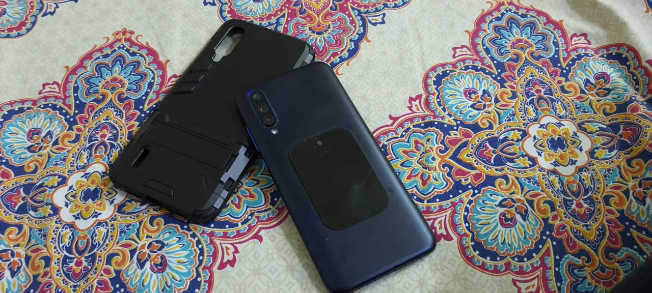 Xiaomi MI 9 Lite - photo 3