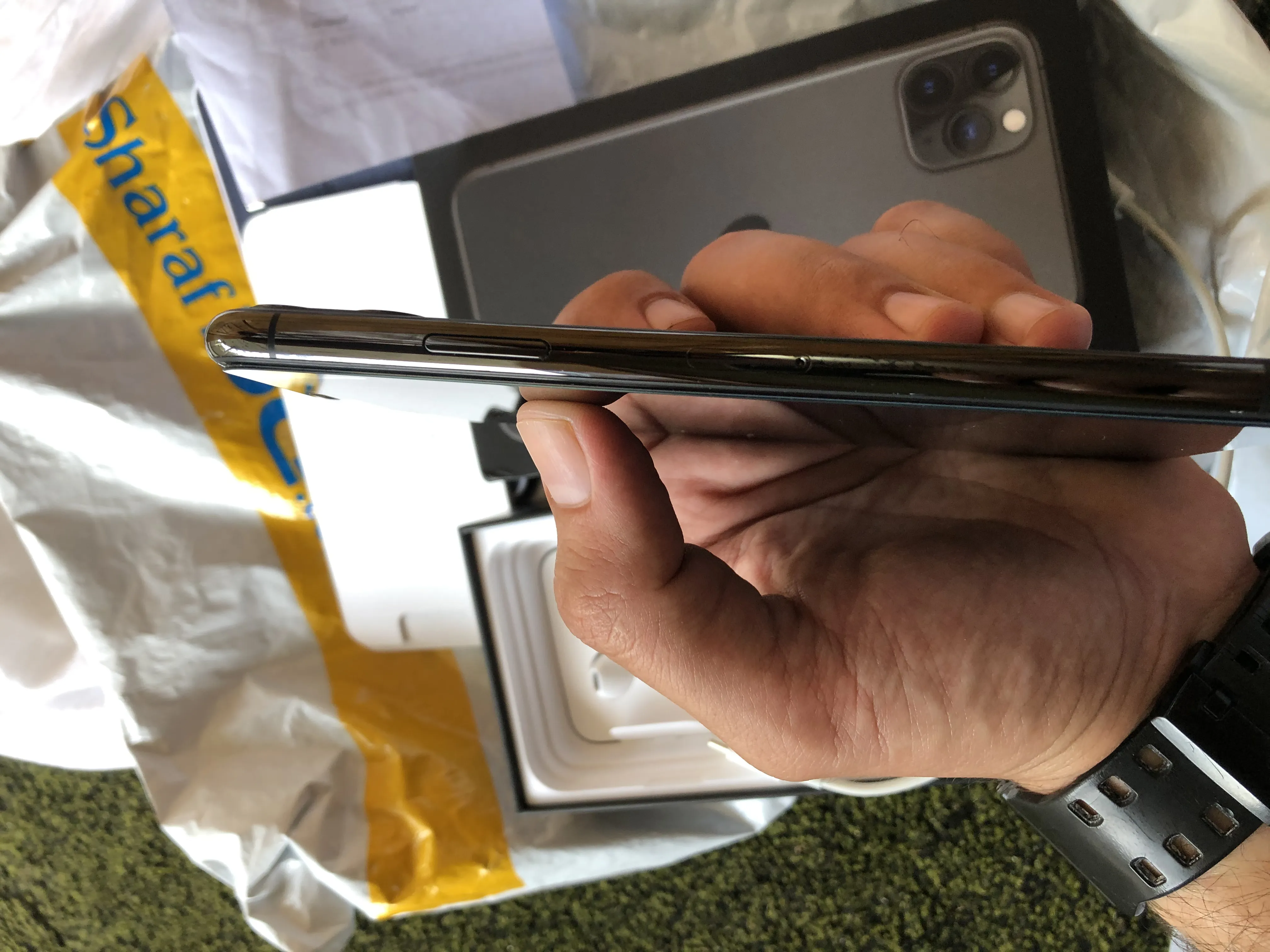 I phone pro max 64 gb dual sim colour grey - photo 1