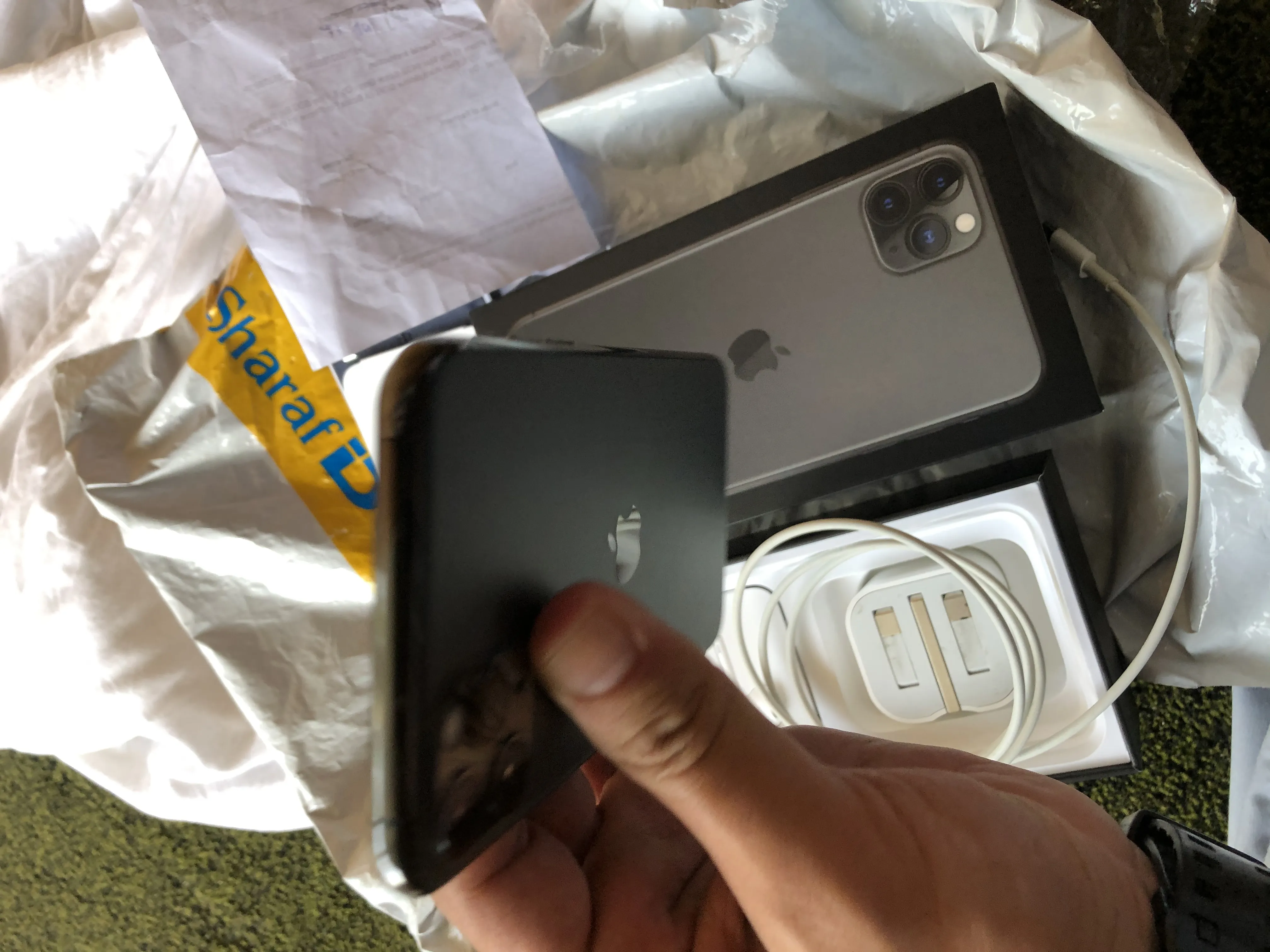 I phone pro max 64 gb dual sim colour grey - photo 2
