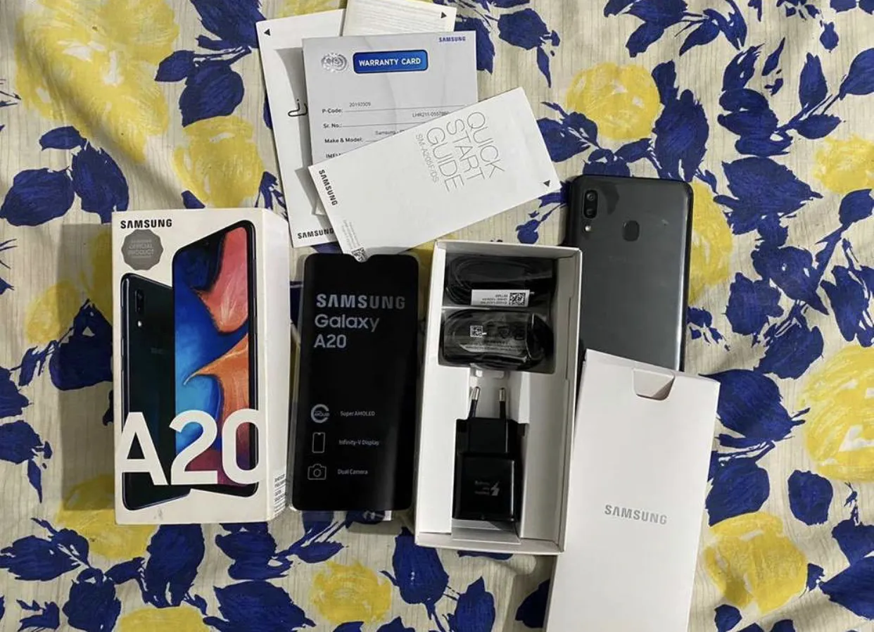Samsung A20 - photo 3
