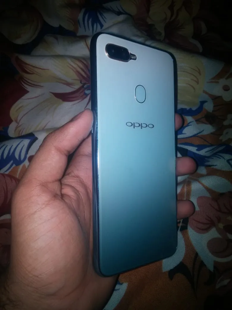 oppo f9 pro - photo 1