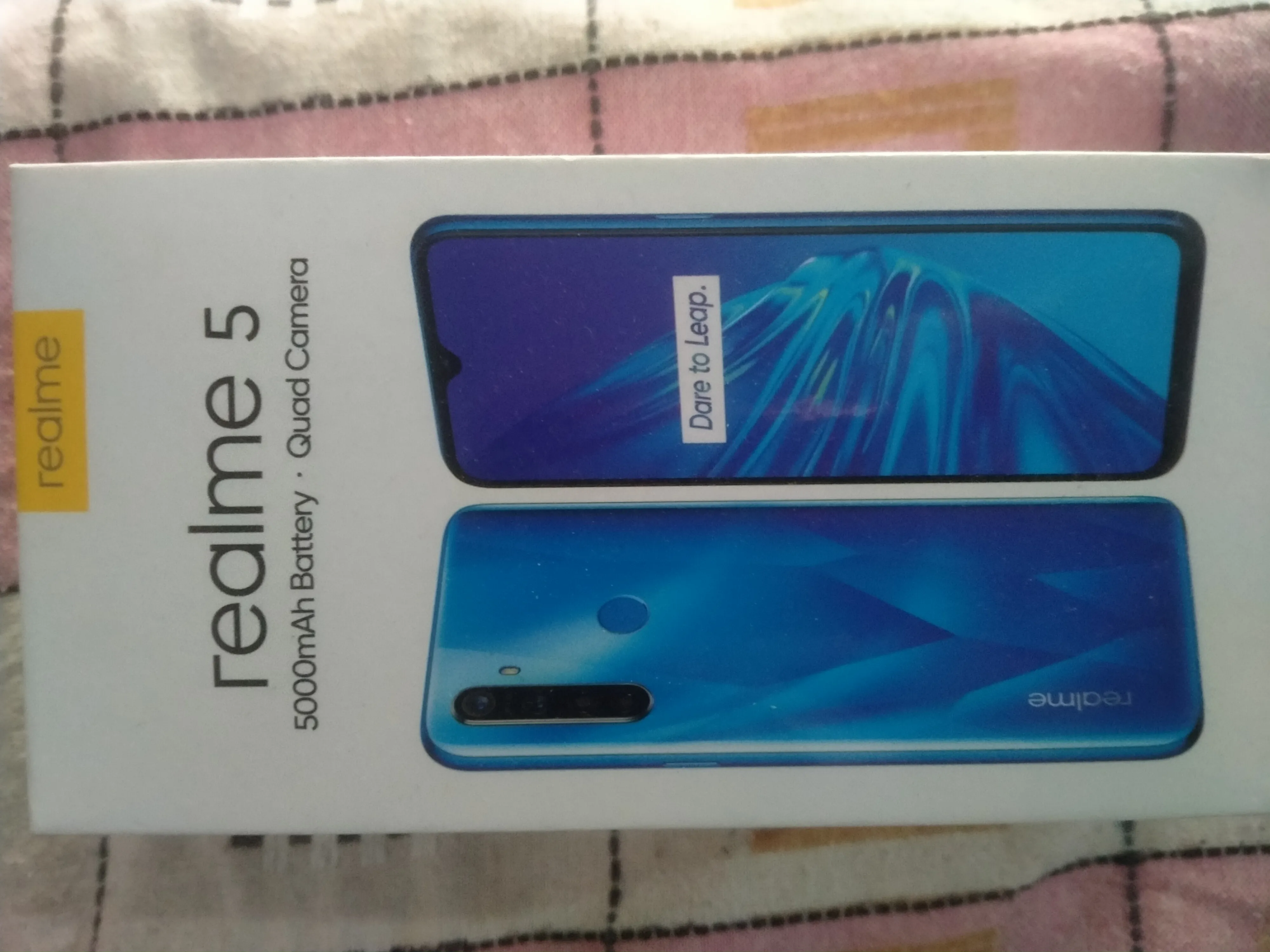 Realme 5 - photo 1