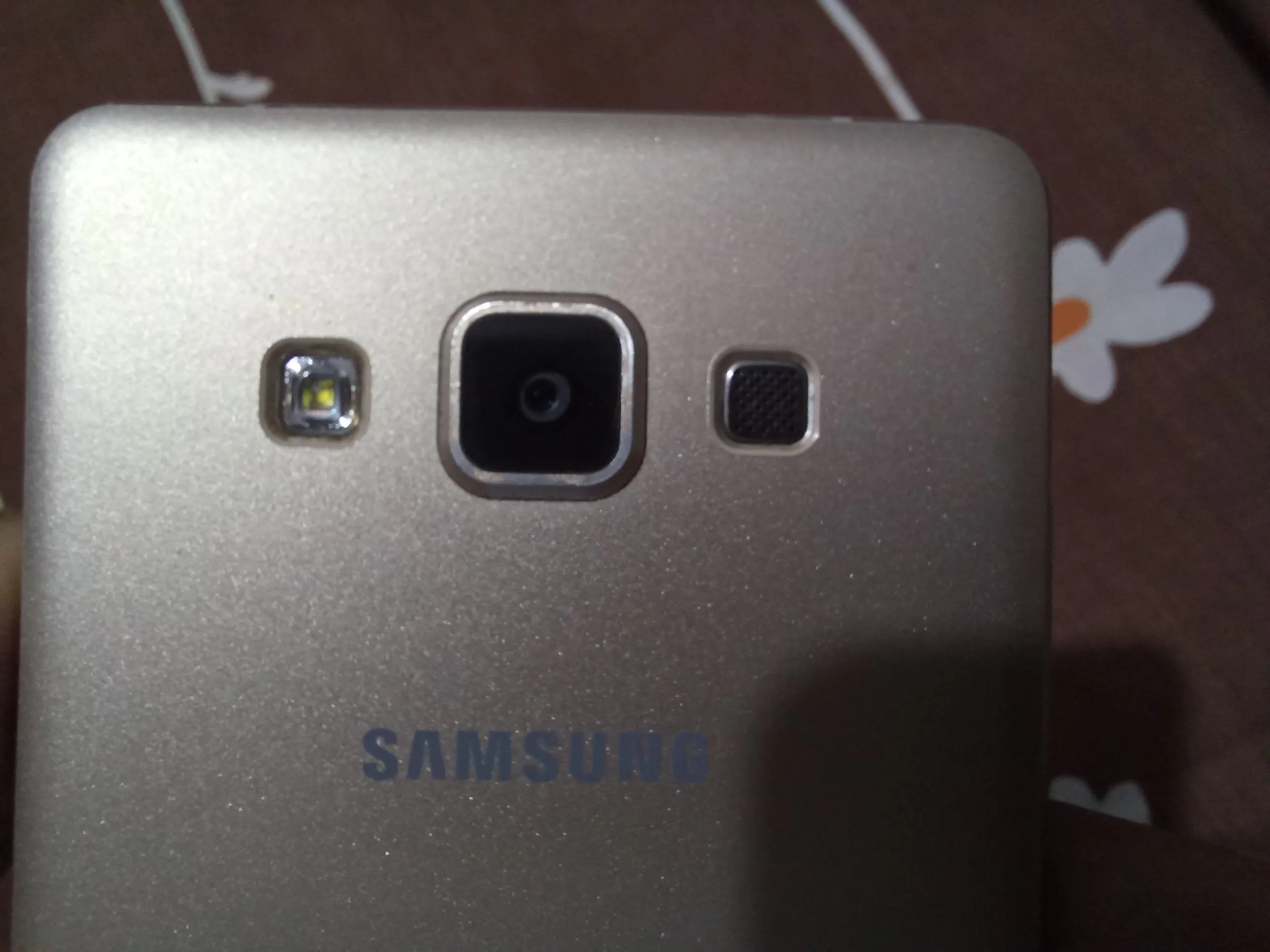 SAMSUNG GALAXY A5 2015 - photo 1