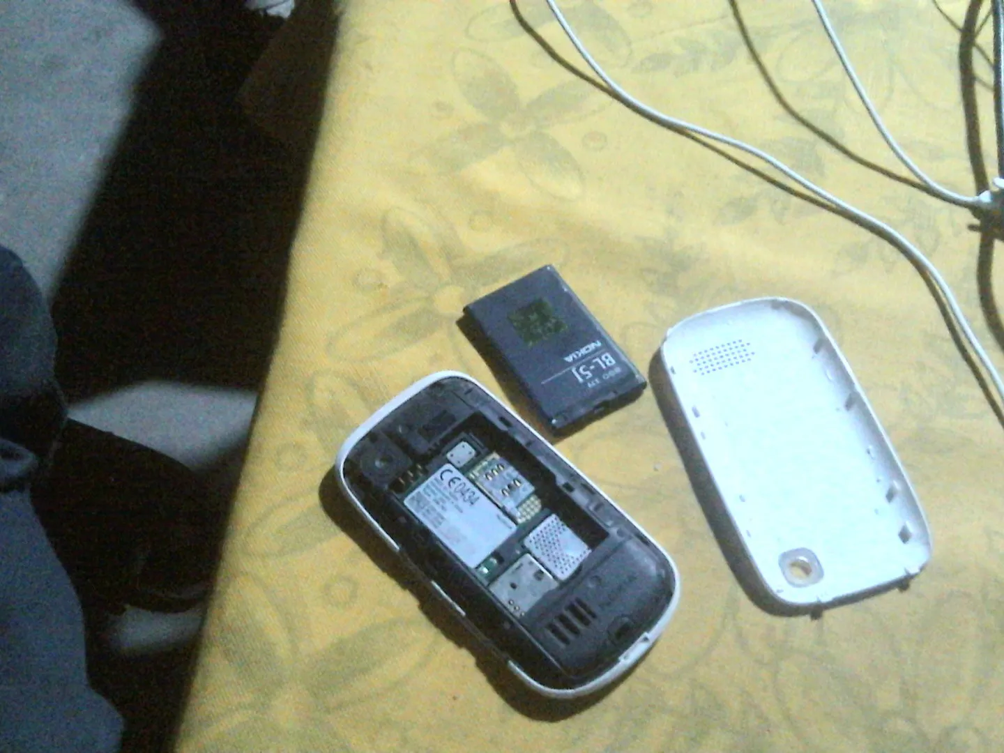 Nokia asha 200 - photo 2