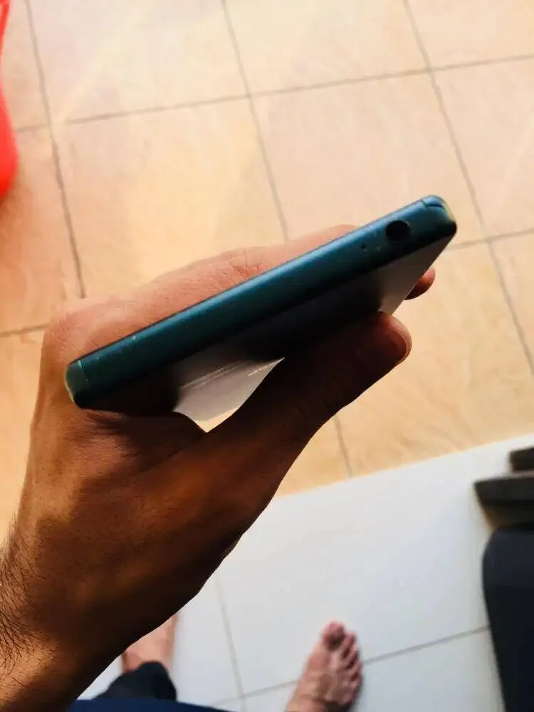 Sony Xperia Z5 (3/32) - photo 3