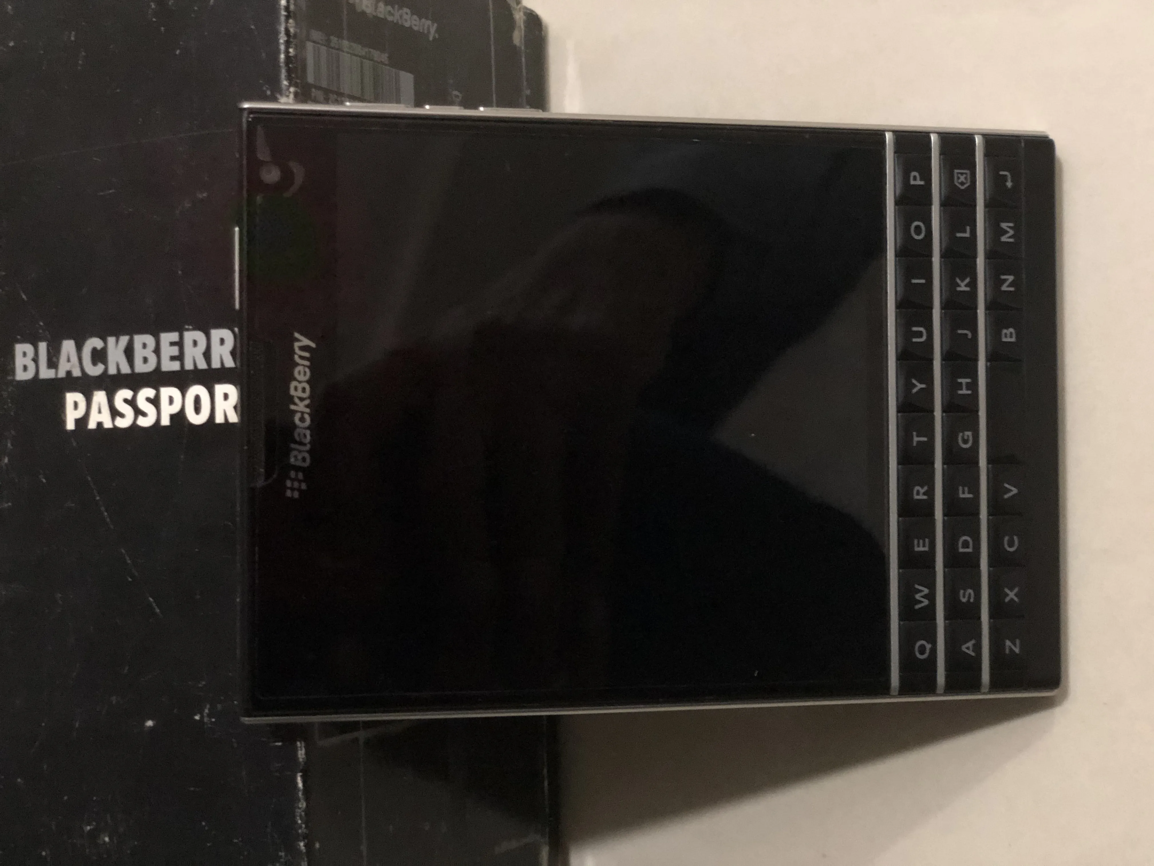 Blackberry Passport - photo 3
