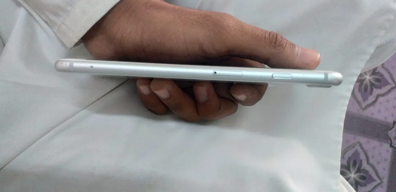 iPhone 8 plus white 64GB