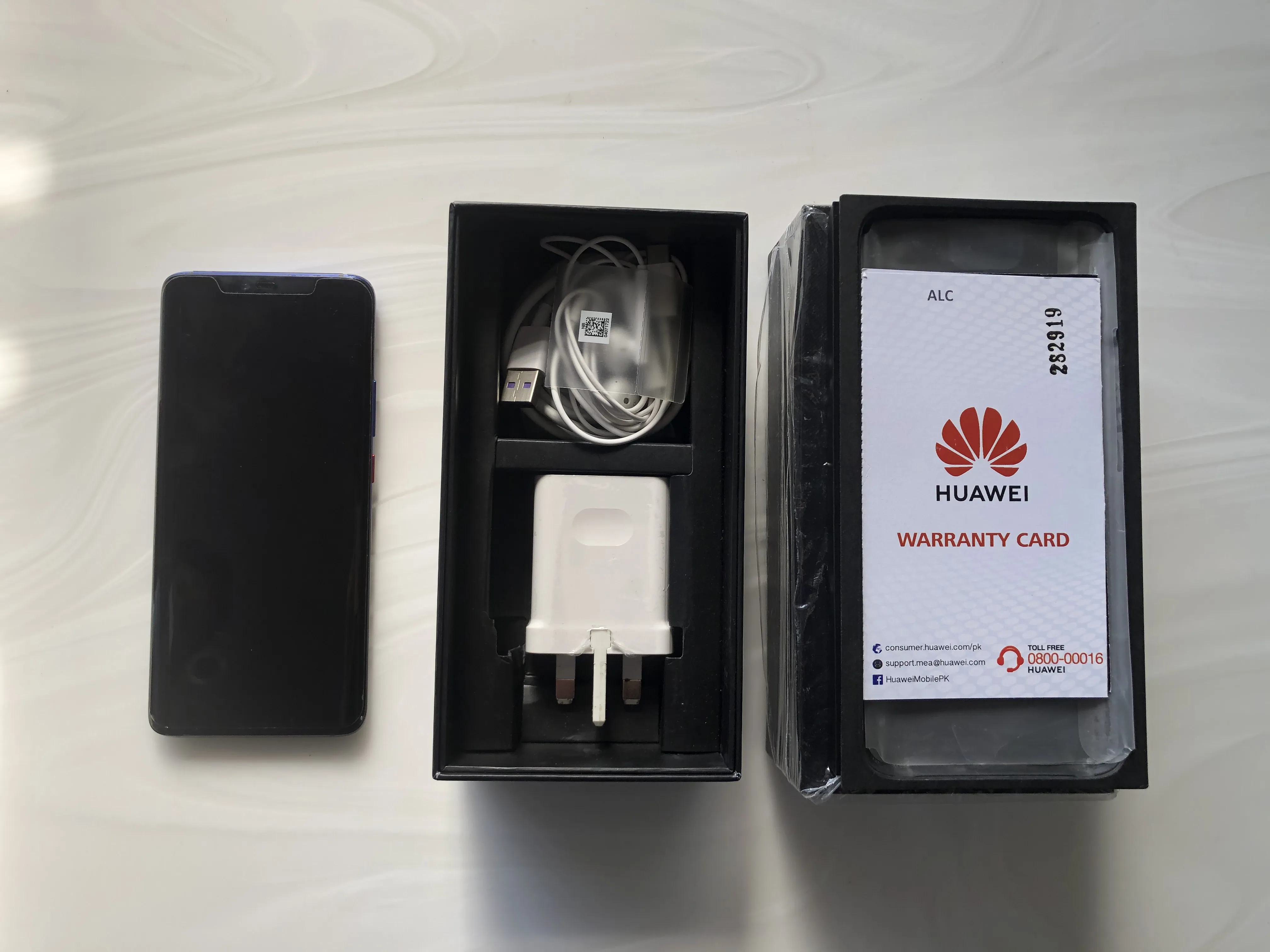 Huawei Mate 20 Pro - photo 2