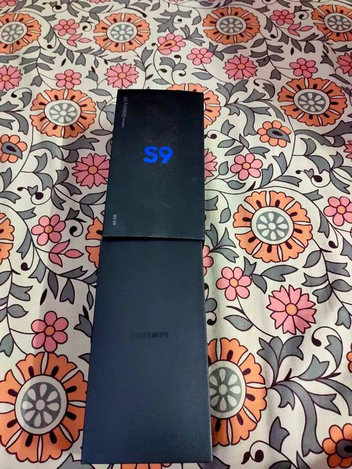 Samsung S9 Titanium Grey - photo 1