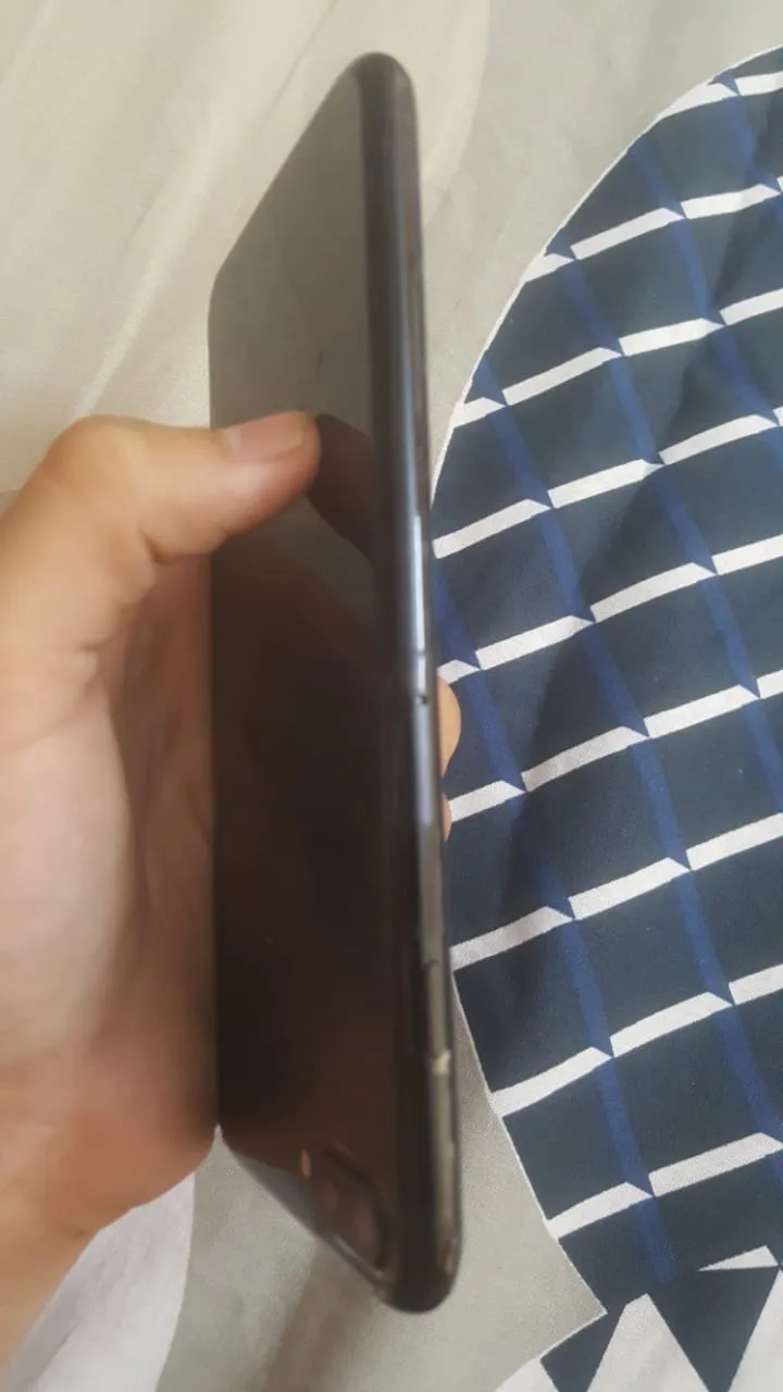 Iphone 7 plus 128 gb - photo 2