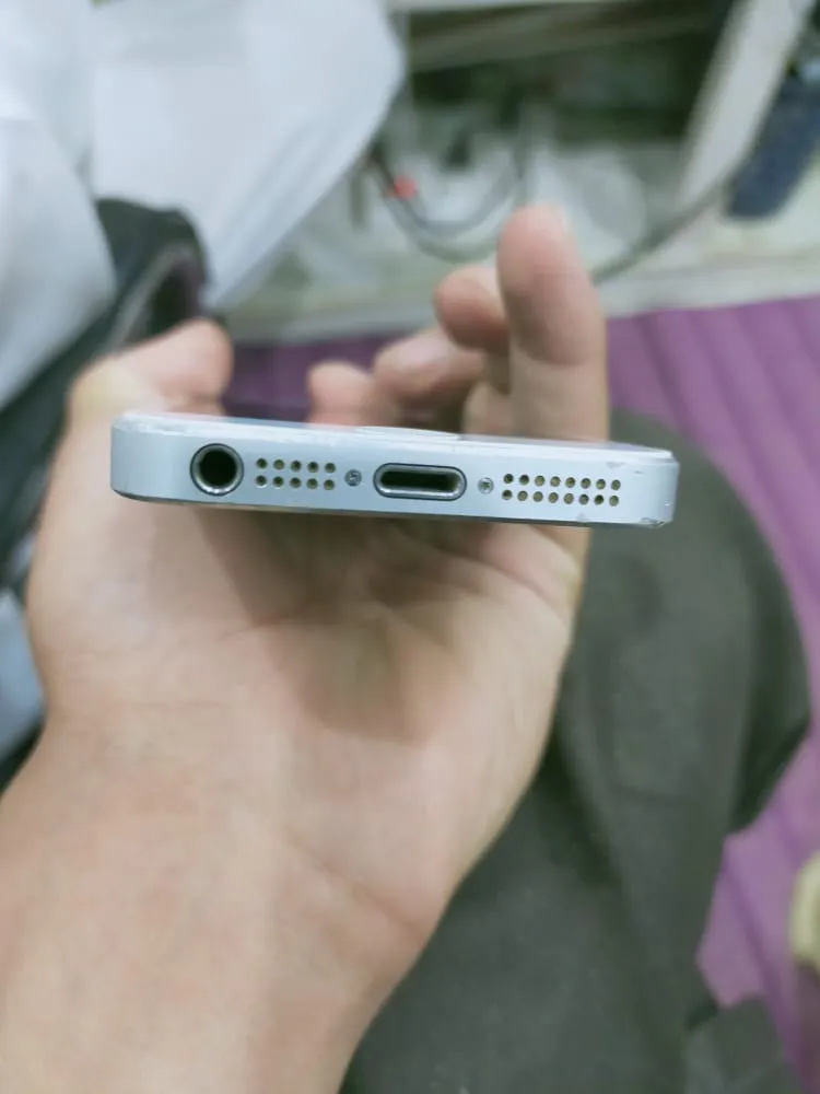 Iphone 5 - photo 2