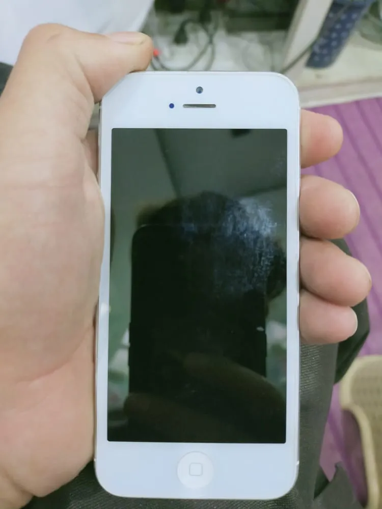 Iphone 5 - photo 1