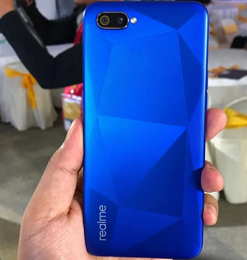 Realme c2 - photo 2