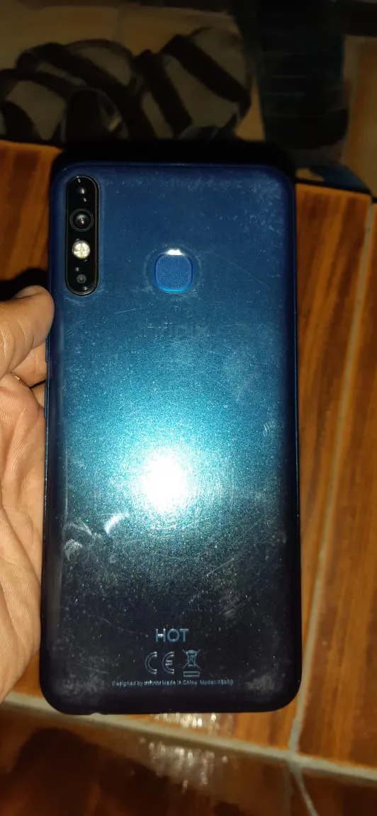 Infinix Hot 8 - photo 1