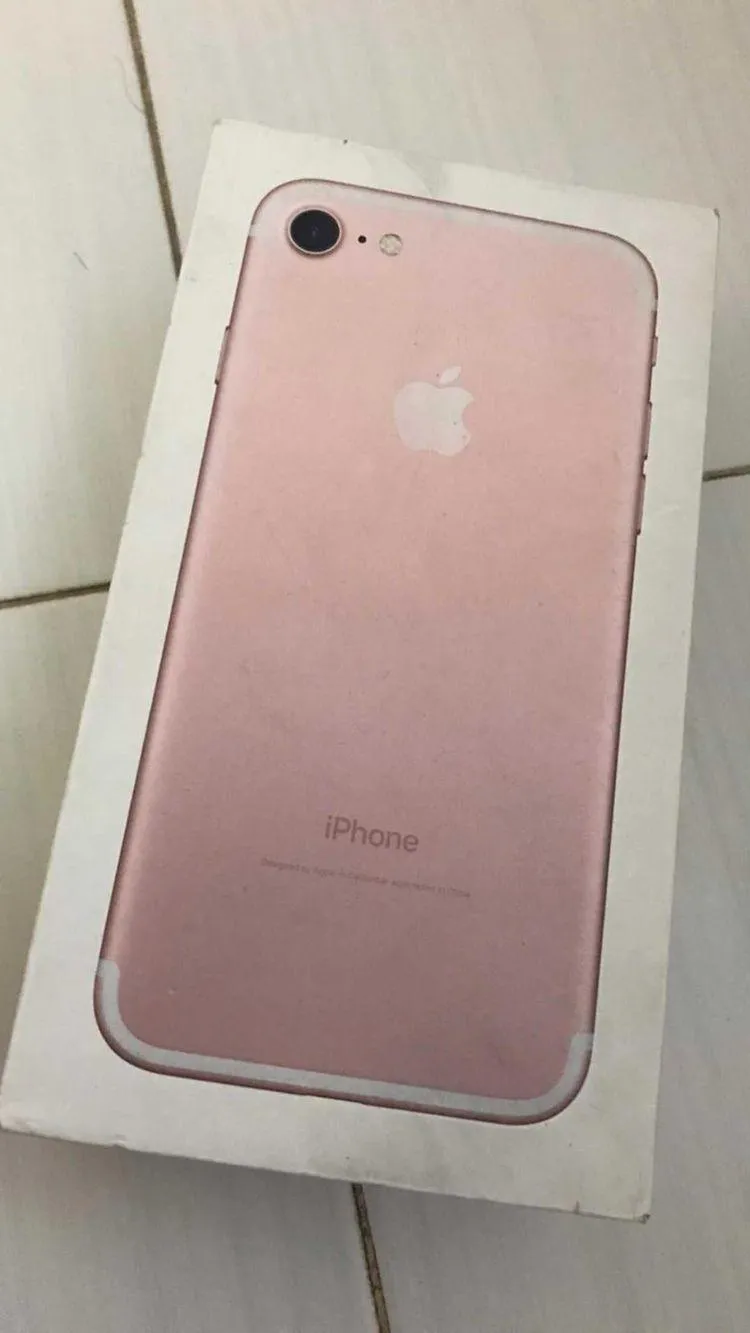 Iphone 7 rose gold - photo 3