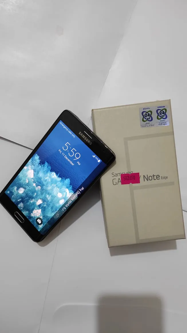 Samsung Galaxy Note Edge (SM-N915F) - photo 3