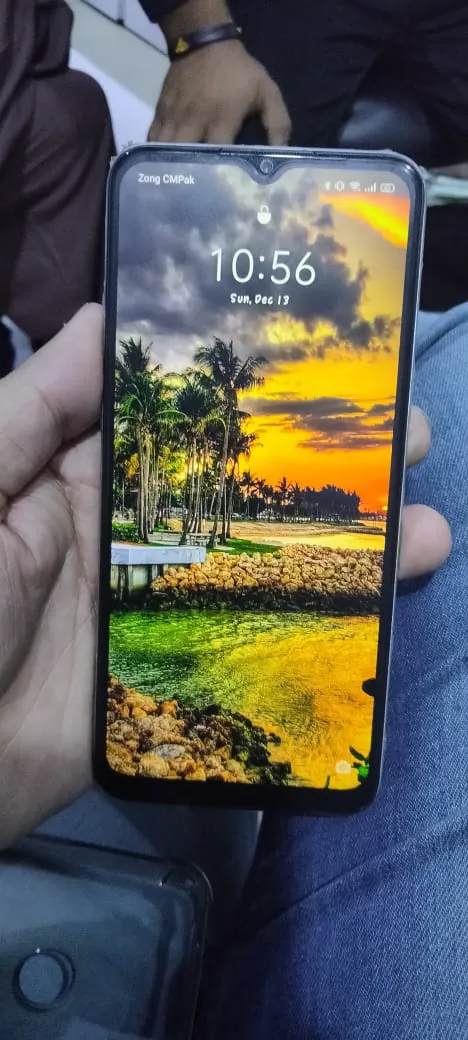 Realme 6i - photo 1