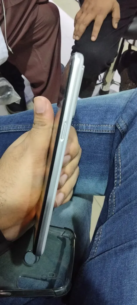 Realme 6i - photo 1