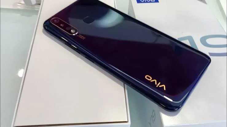 Vivo Y19 - photo 2