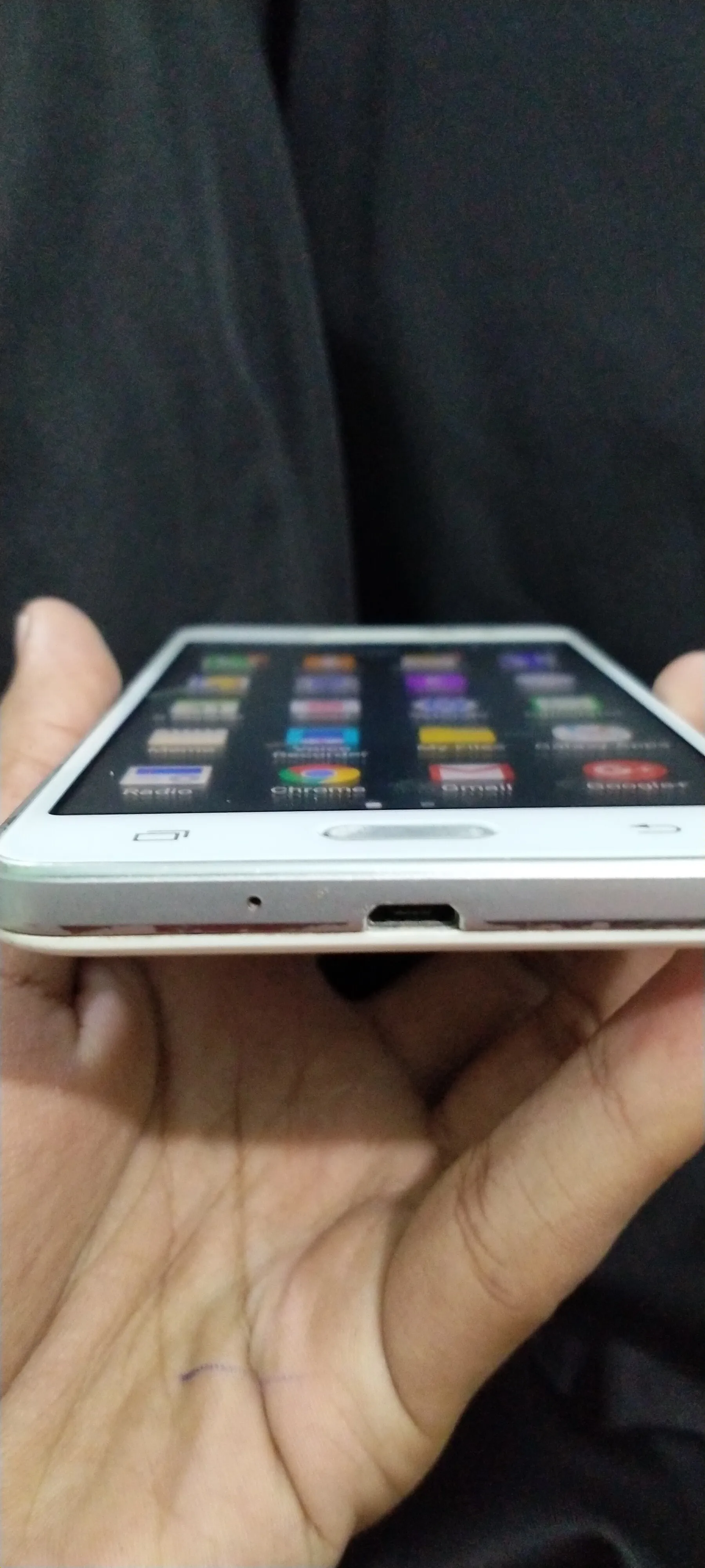 Galaxy Grand Prime - photo 2