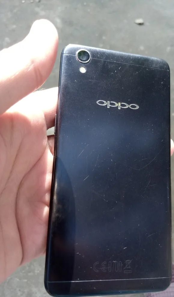 Oppo A37 - photo 1