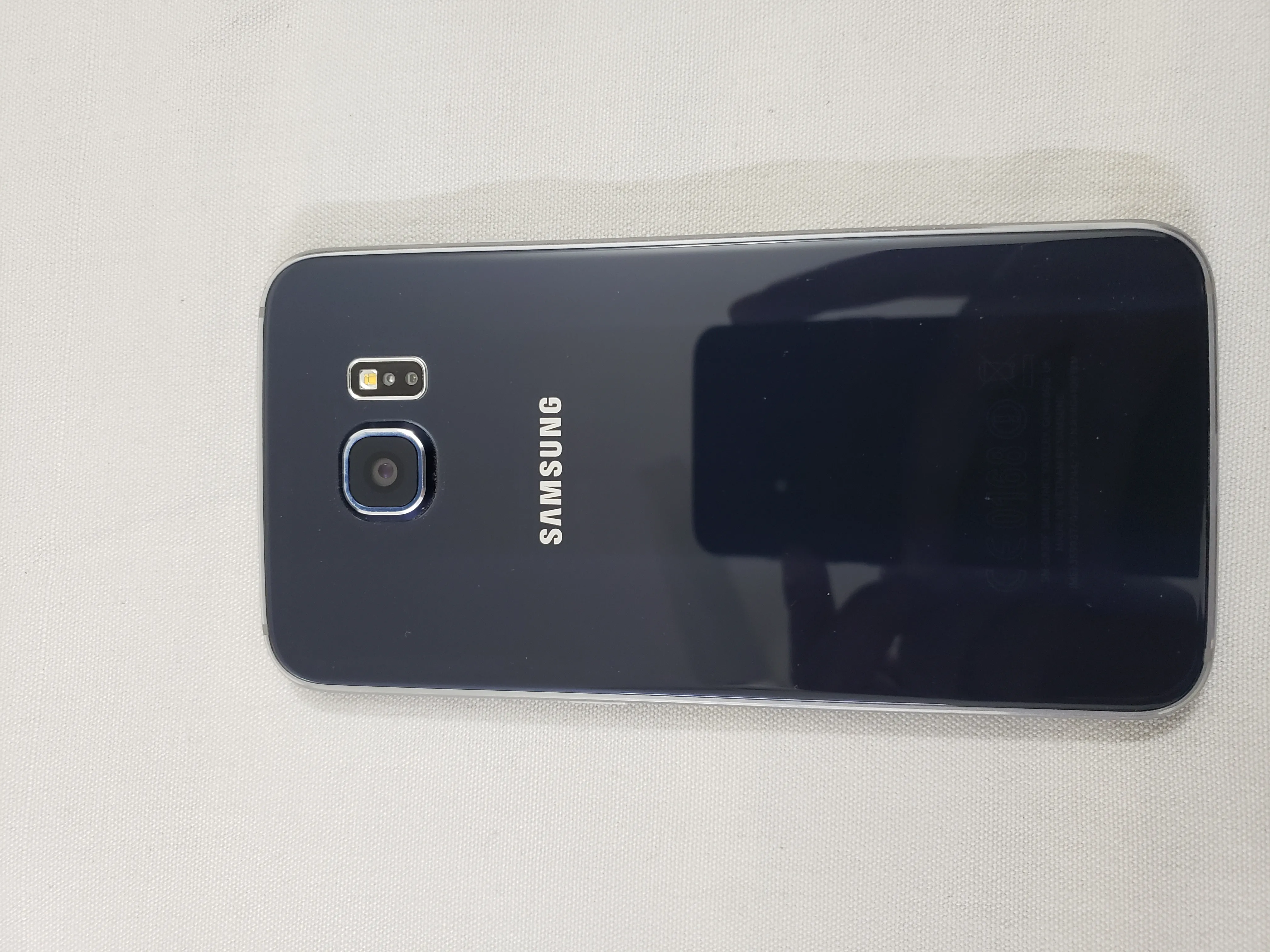 Samsung Galaxy S6 - photo 1