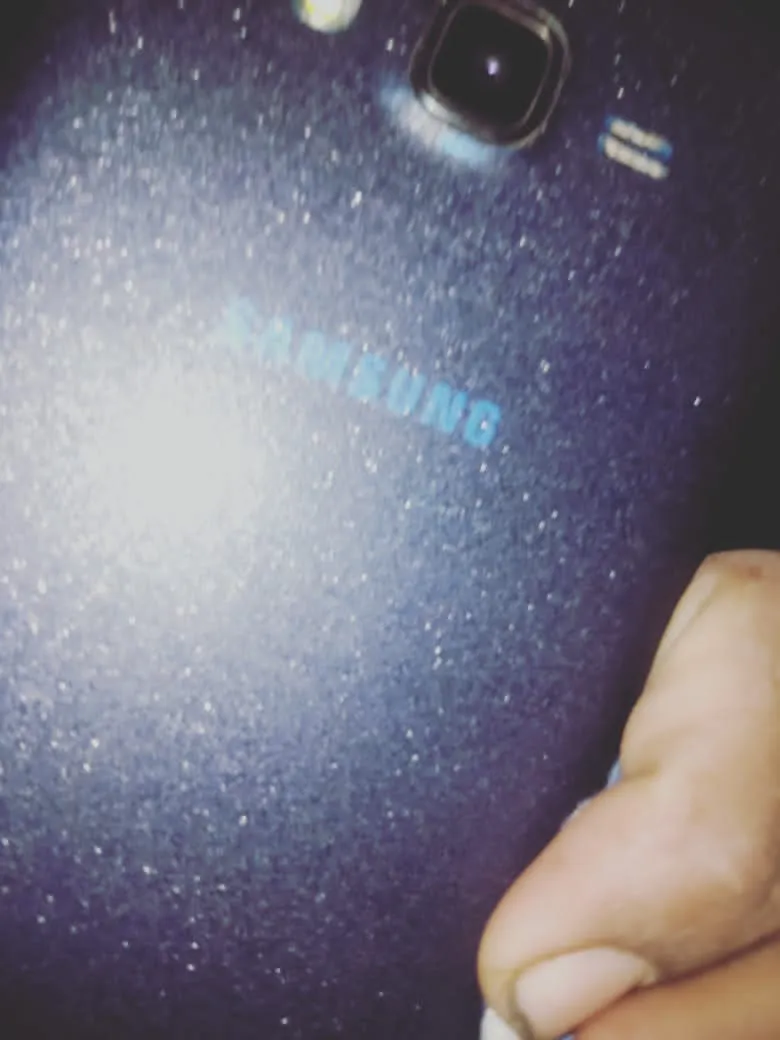samsung galaxy j7 - photo 1