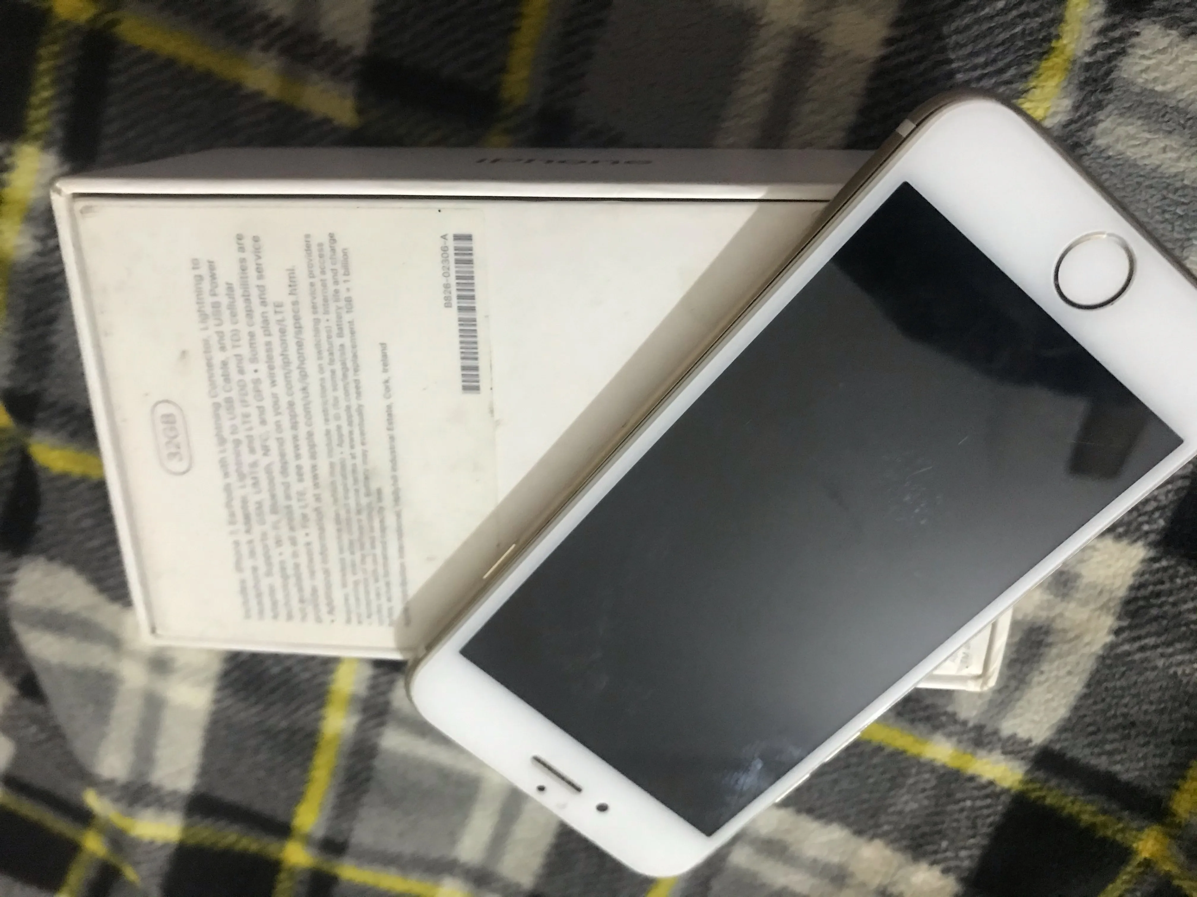 iPhone 7 32 GB - photo 3