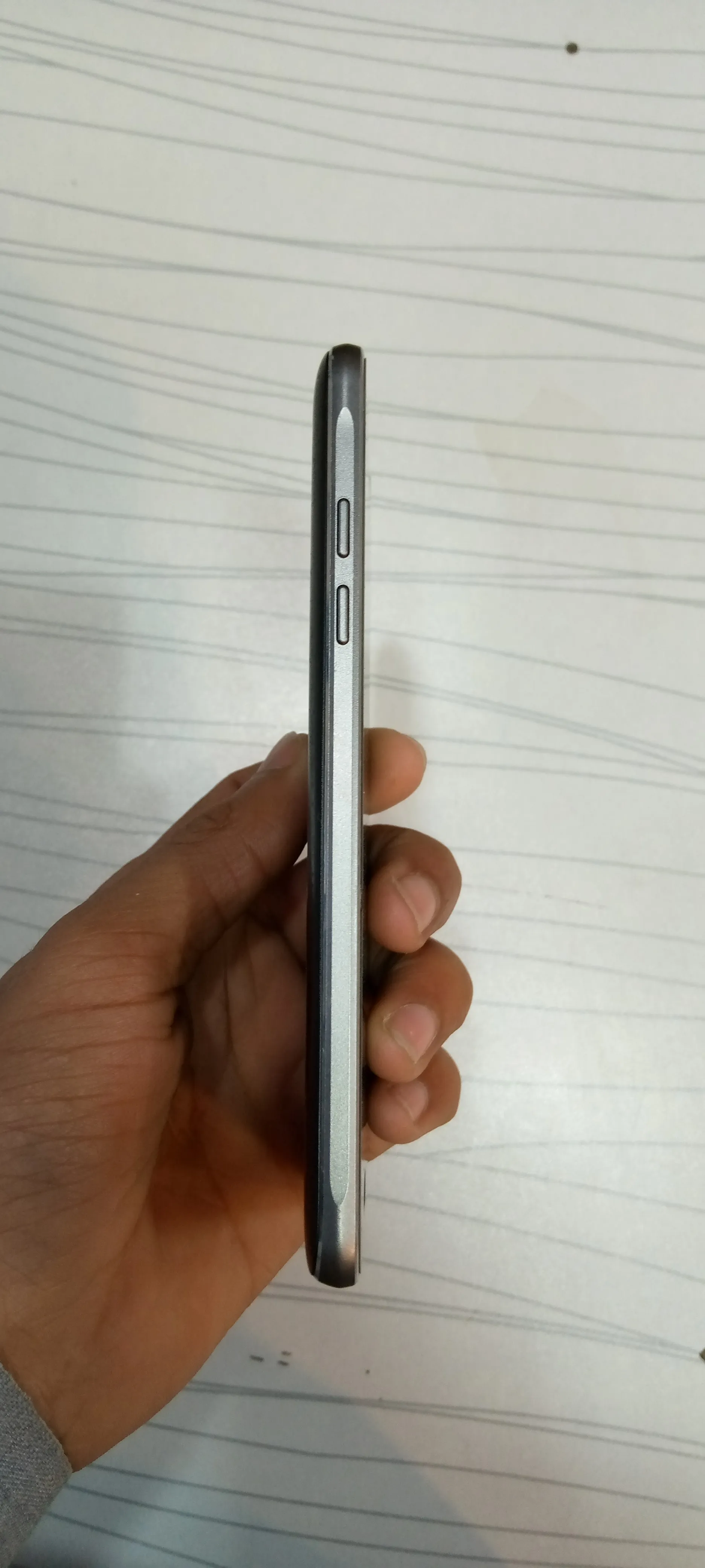 Mobail phone in range of 10000 - photo 1