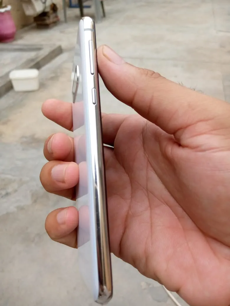 S10e in perfect condition - photo 3