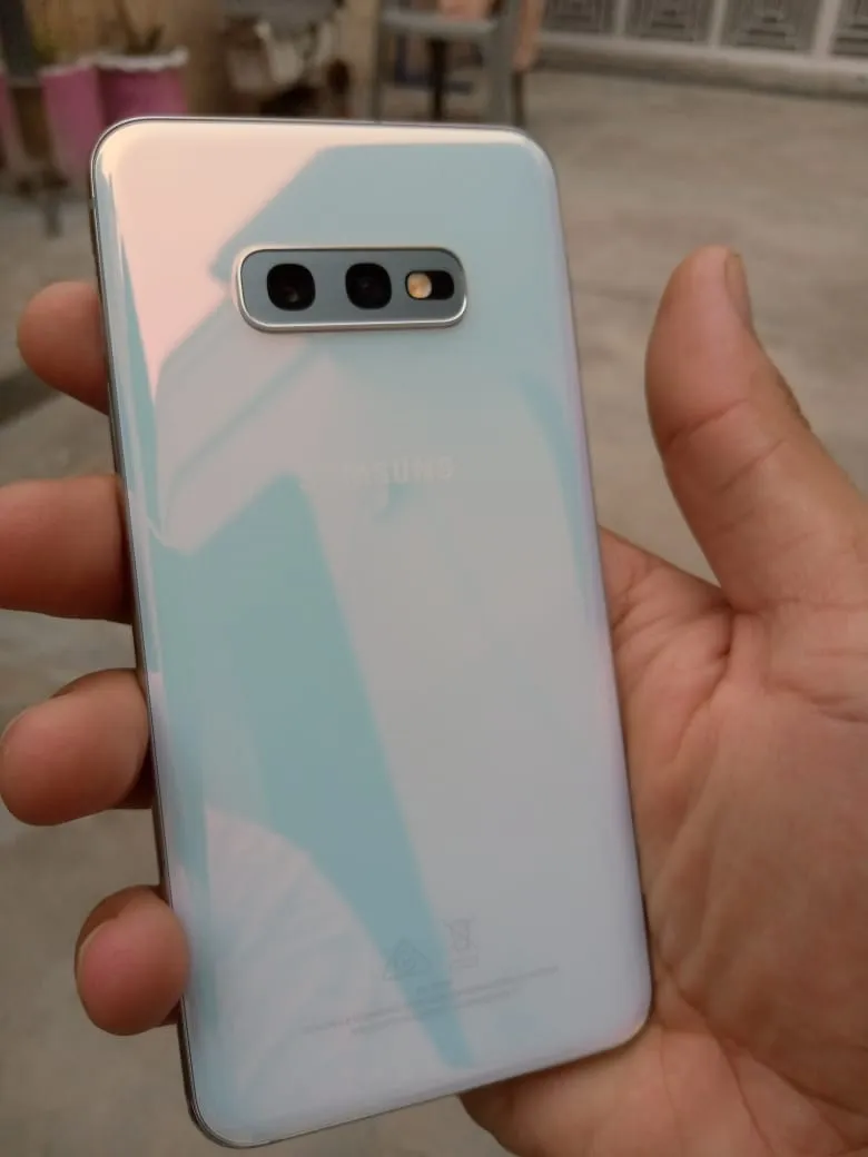 S10e in perfect condition - photo 1