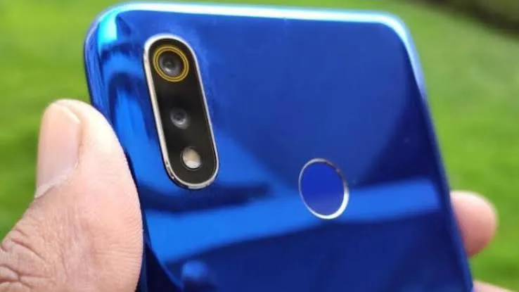 Realme 3 (4GB/64GB) - photo 1