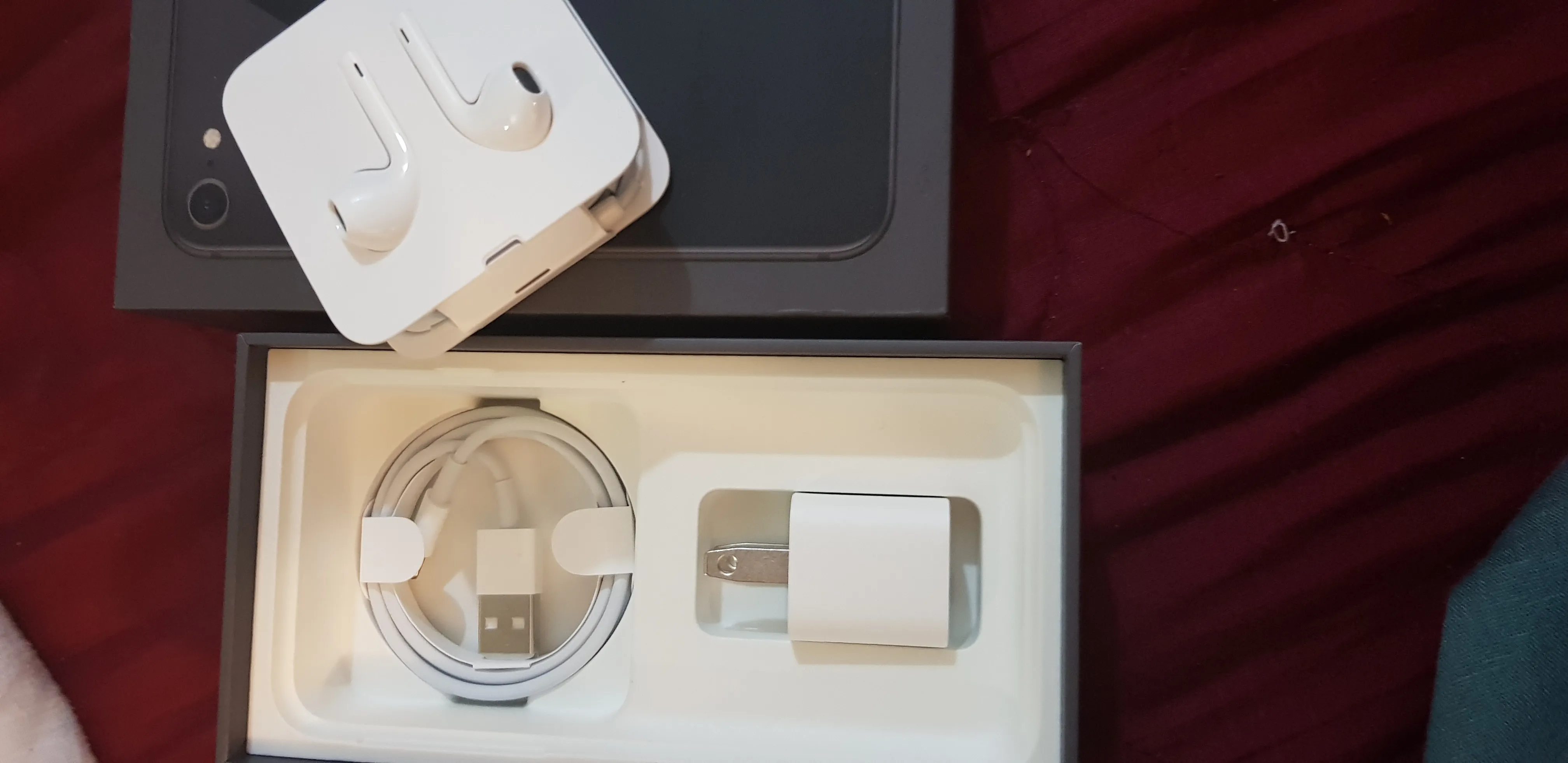 iPhone 8 brand new - photo 1