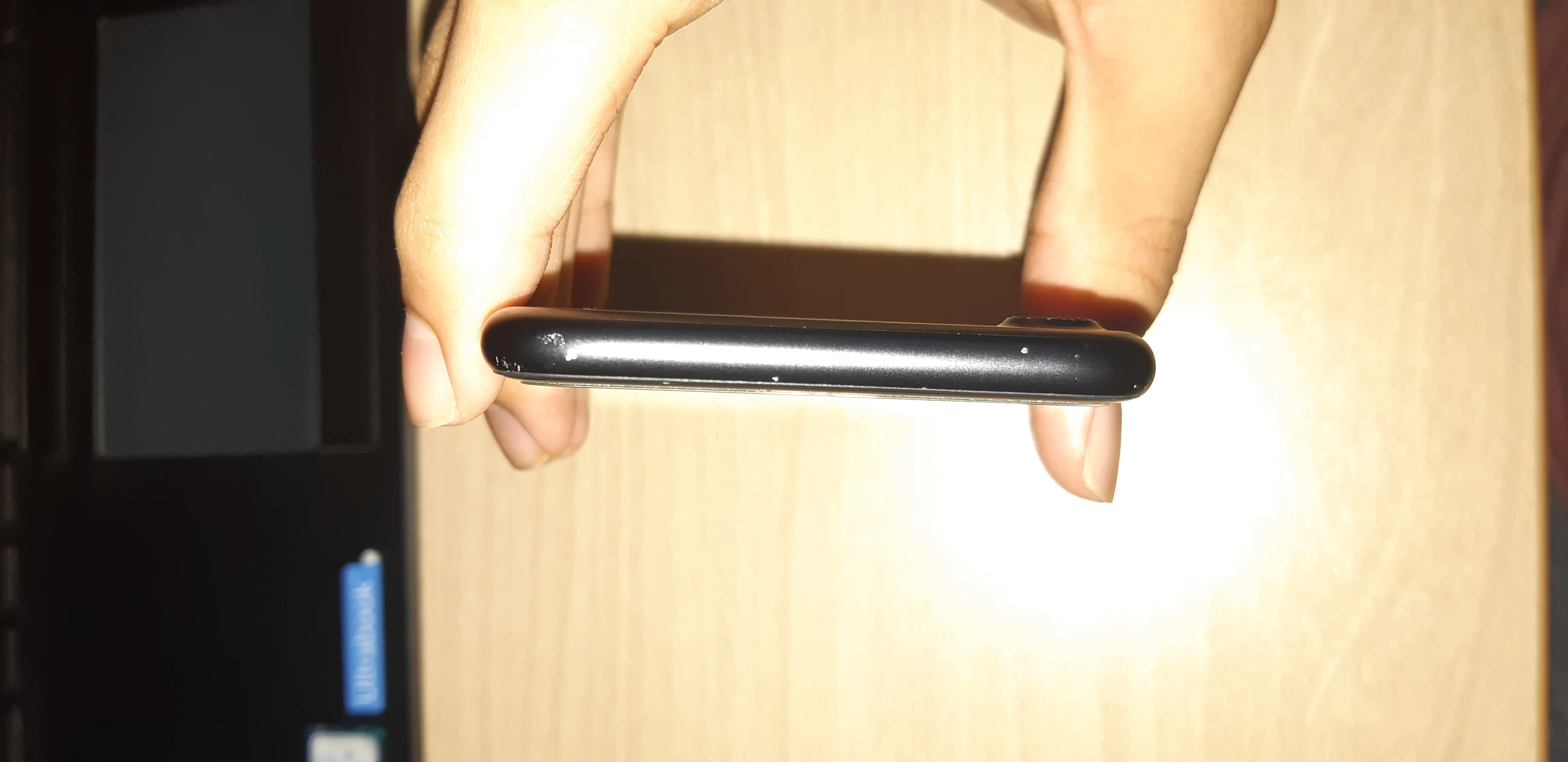 iPhone 7 - photo 3