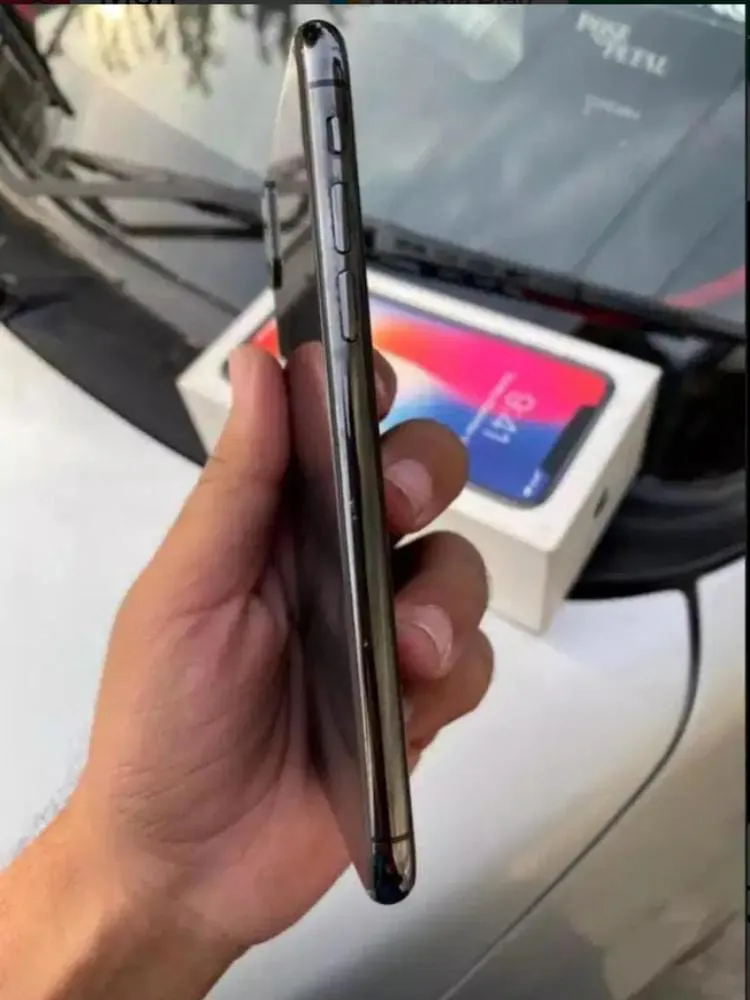 I phone X - photo 2