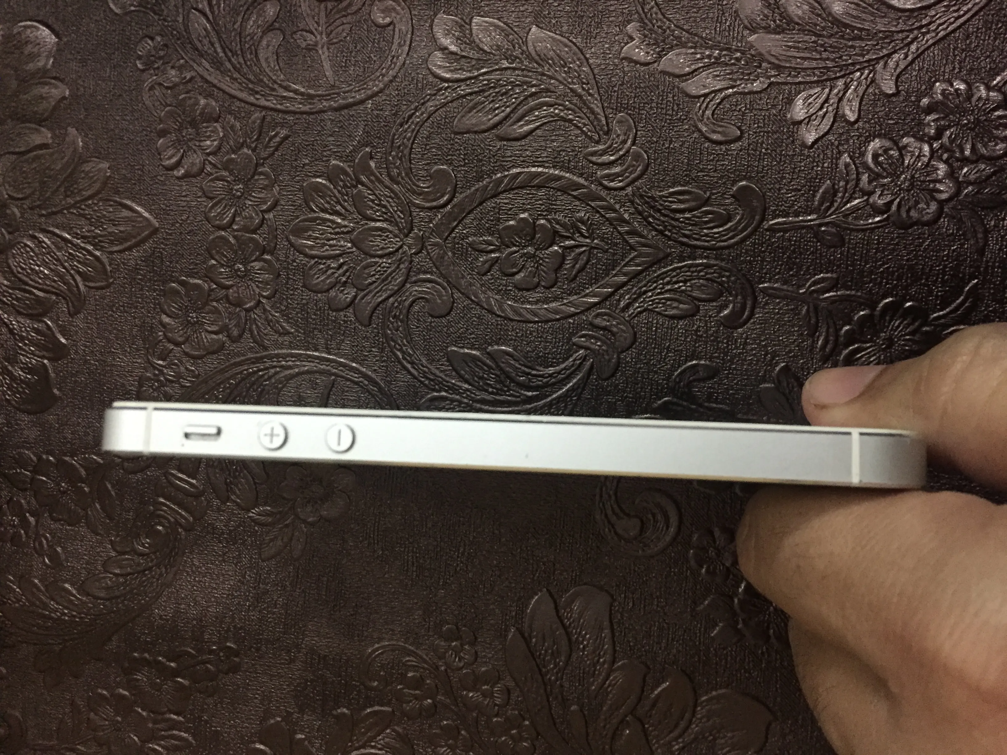 Iphone 5s 32GB - photo 2
