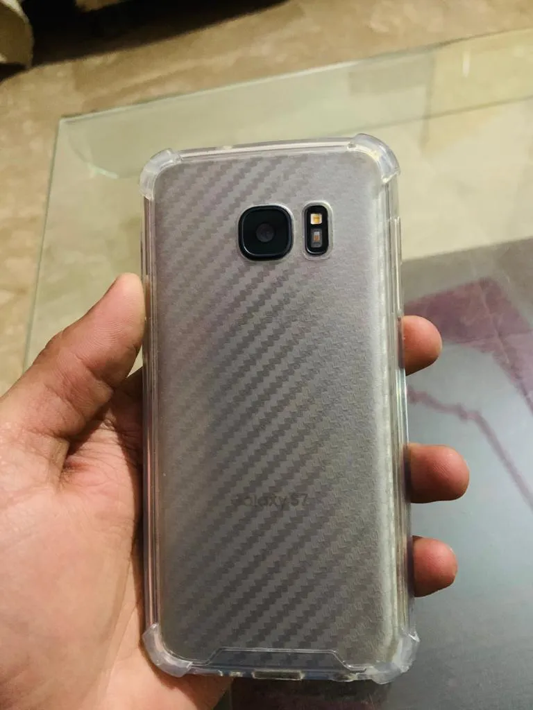 Samung Galaxy S7 - photo 1