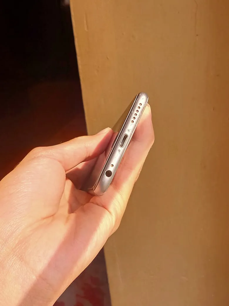 Iphone 6s - photo 3