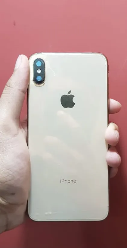iPhone XS Max - photo 2