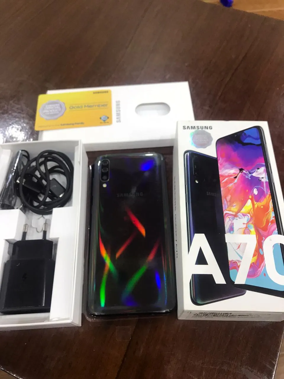 Samsung Galaxy A70 - photo 3