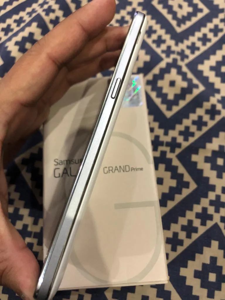 Samsung Galaxy Grand Prime - photo 2