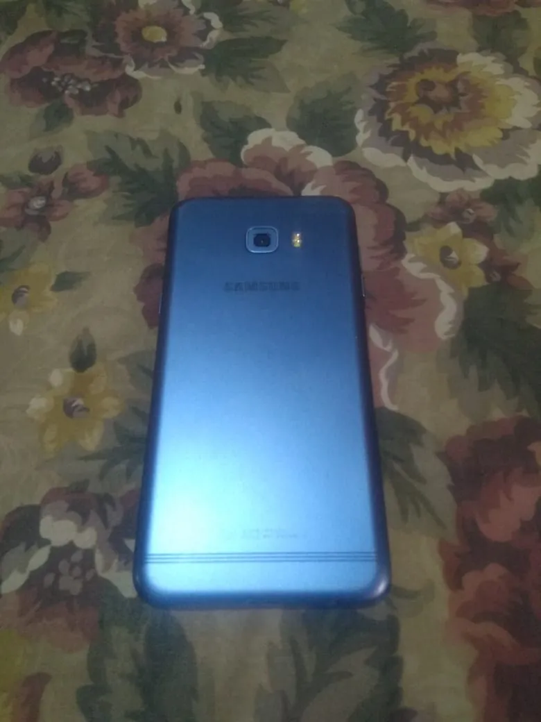 Samsung C5 pro - photo 1