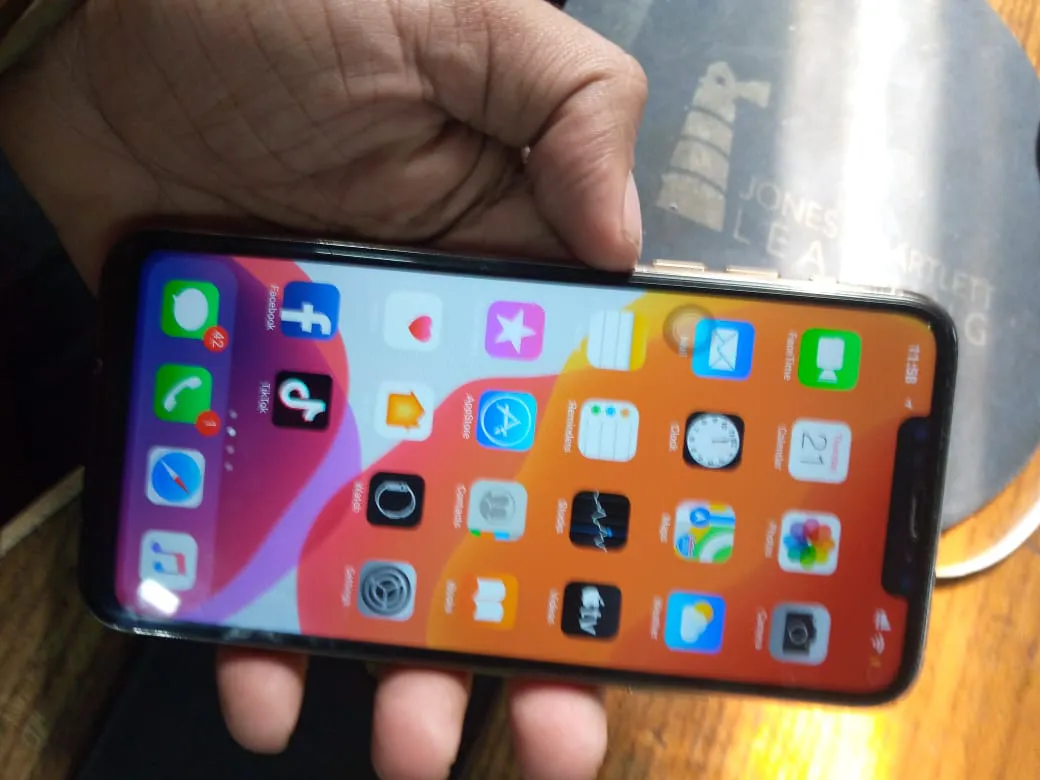 I phone 11 PRO MAX Turkish Copy - photo 1