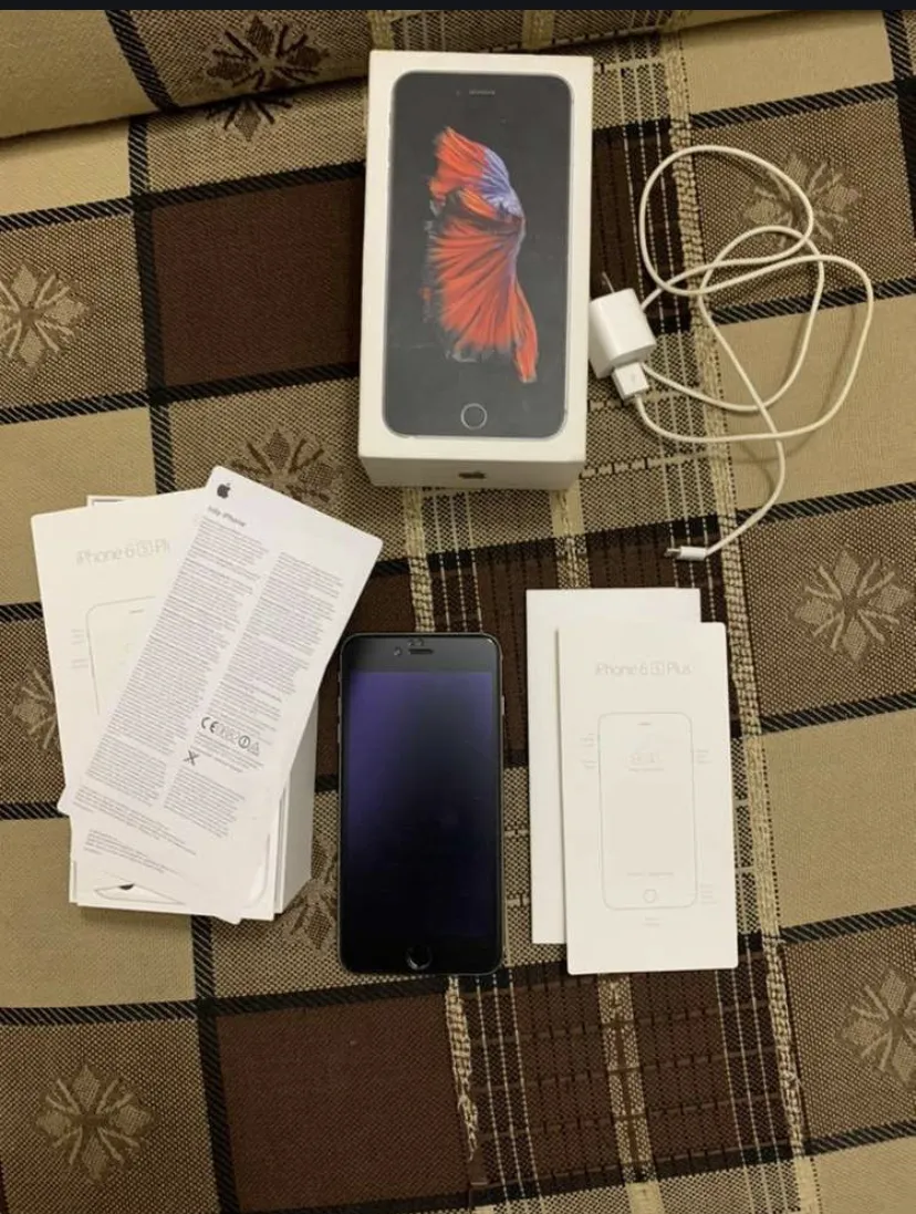 Iphone 6s plus for sale 16 gb plus 5 gb free i cloud