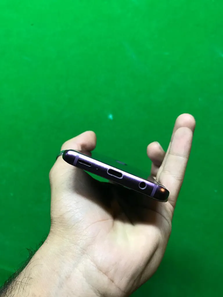 Samsung s9 - photo 2
