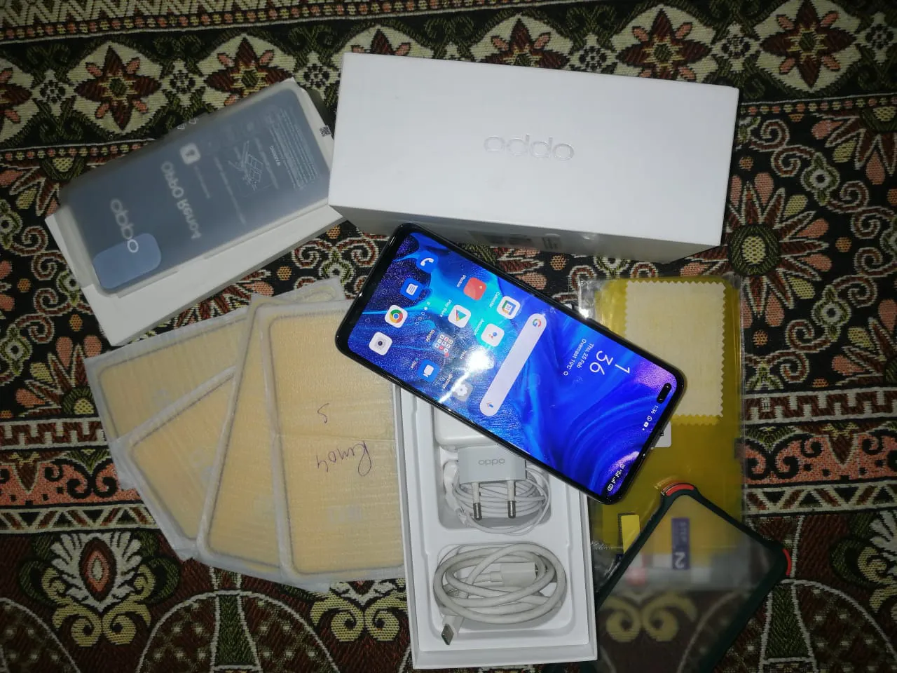 Oppo Reno 4 8/128 - photo 1