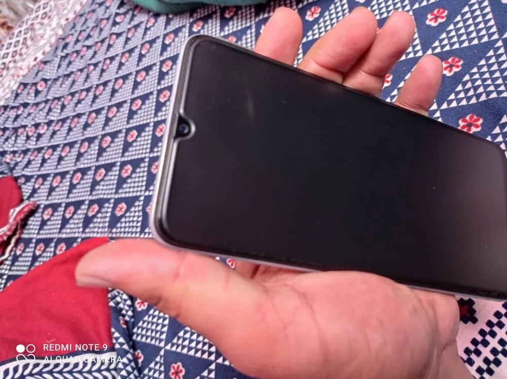 Samsung A70 Mint Condition 10/10 - photo 2