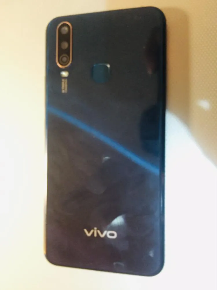 Vivo y17 6 months warranty remaining - photo 1