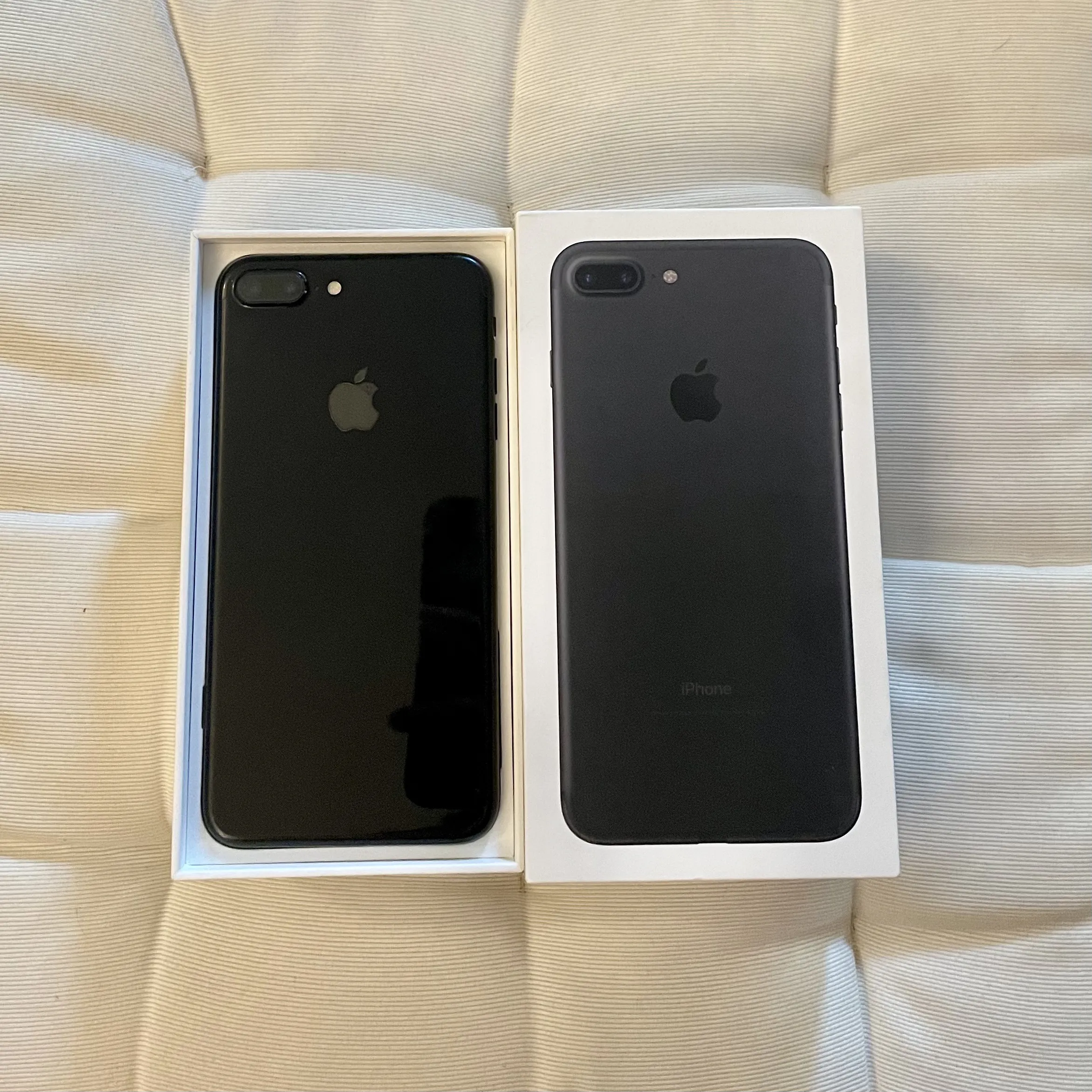 iPhone 7 Plus Black (Karachi) - photo 1