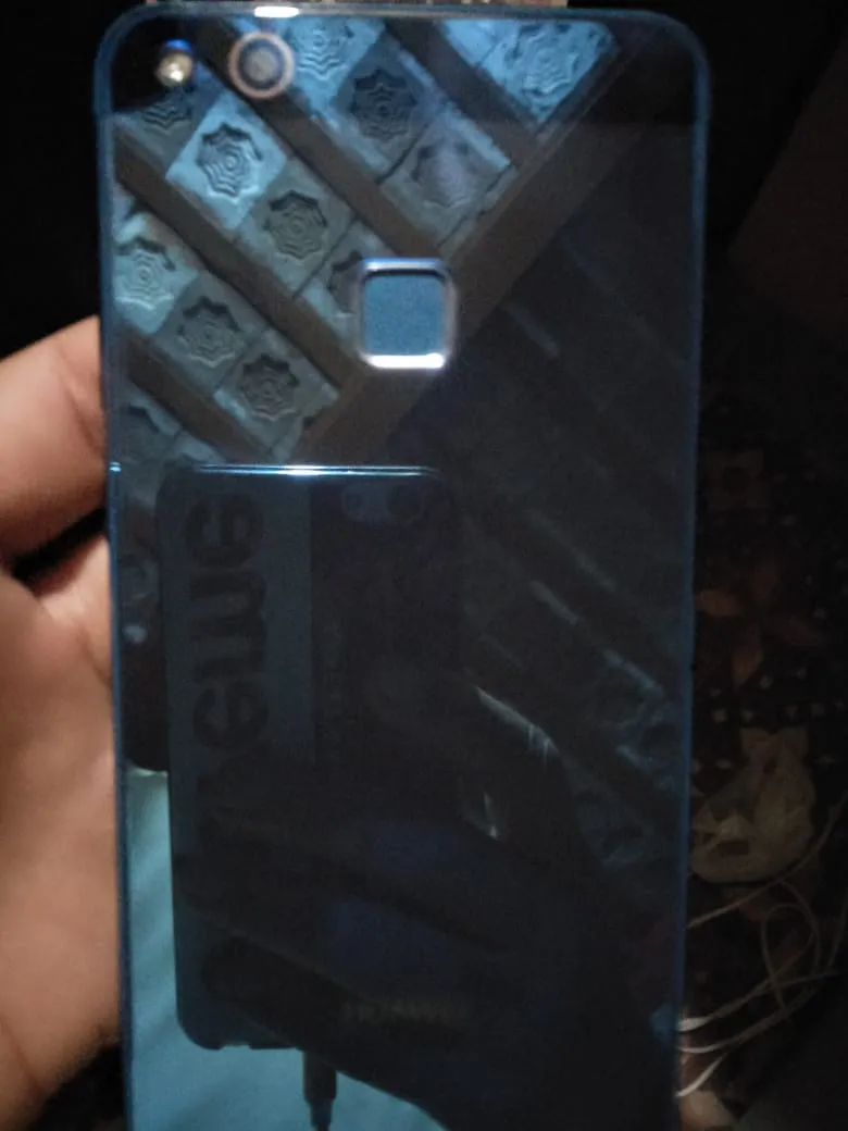Huwei p10 lite 10 10 condition - photo 3